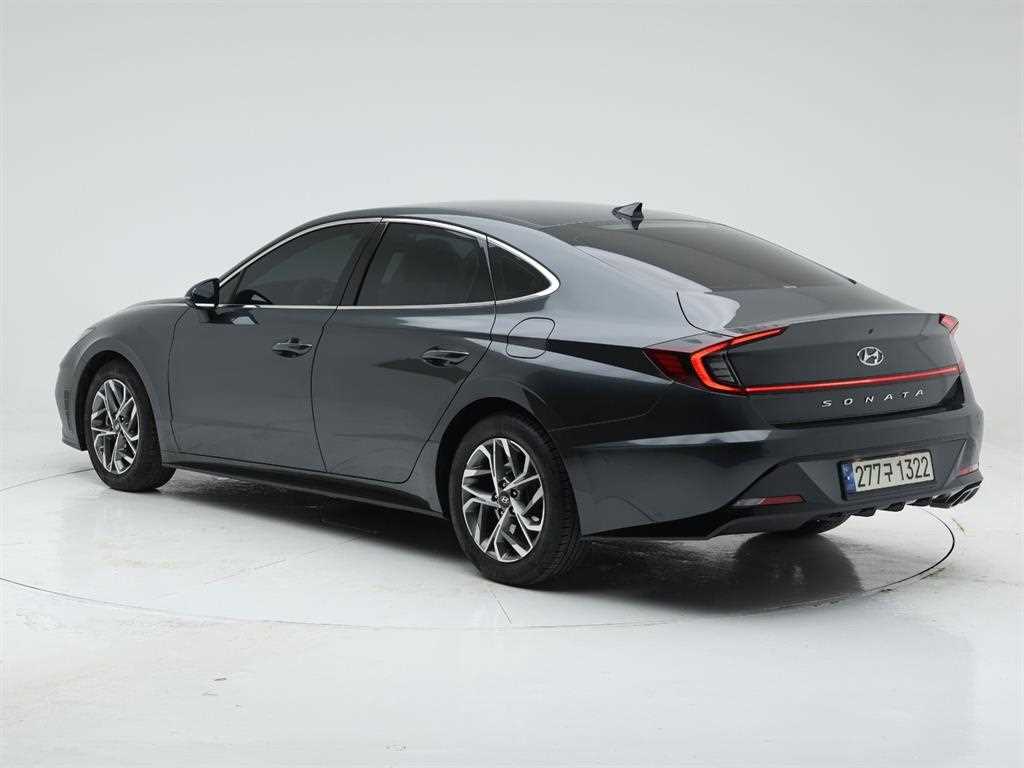 HYUNDAI Sonata - Vista 4