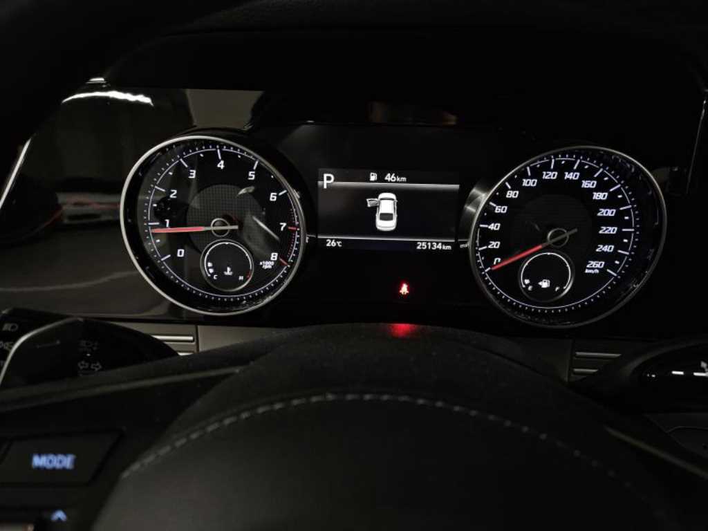 HYUNDAI Grandeur - Vista 5