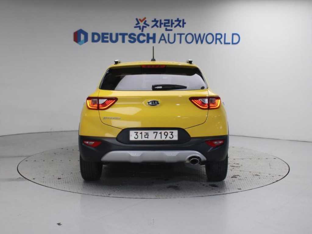 KIA Stonic - Vista 4