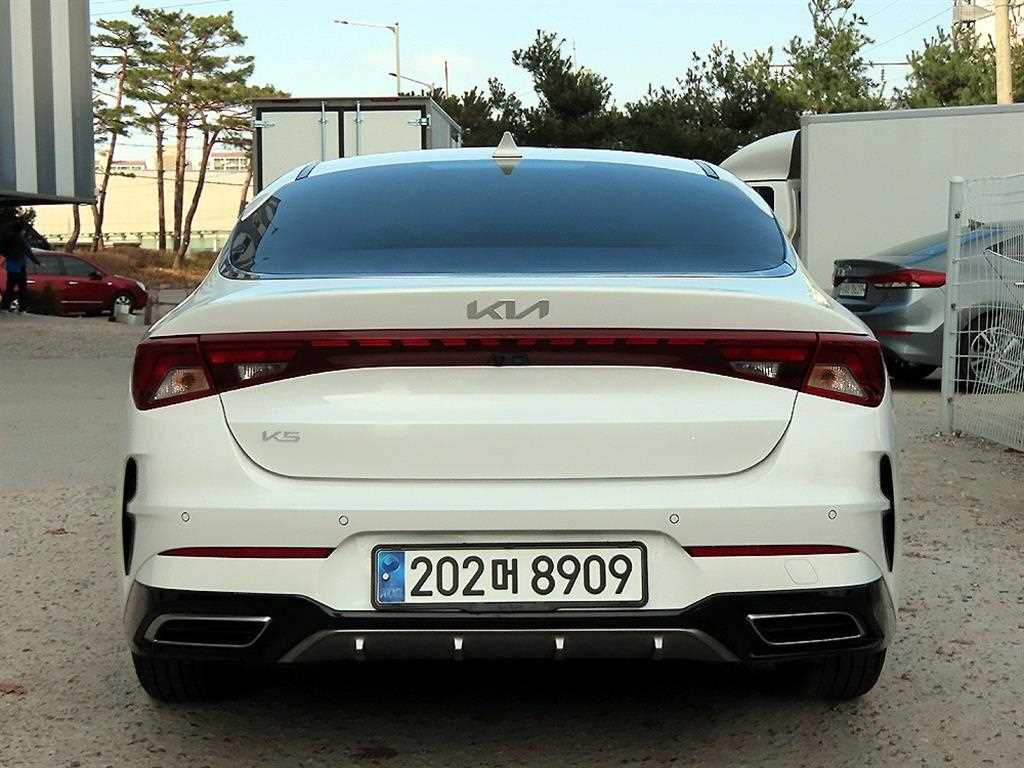 KIA K5 - Vista 4