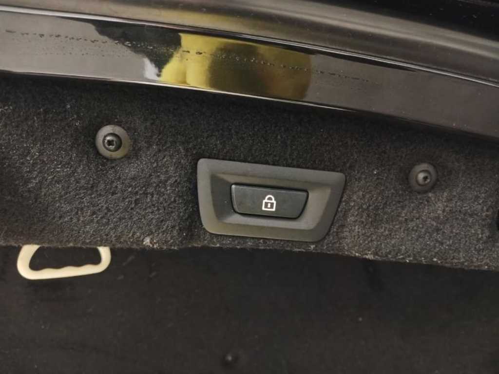 BMW 6 series 2018 Negro - Importación desde Corea - HF Imports Iquique - Foto 17