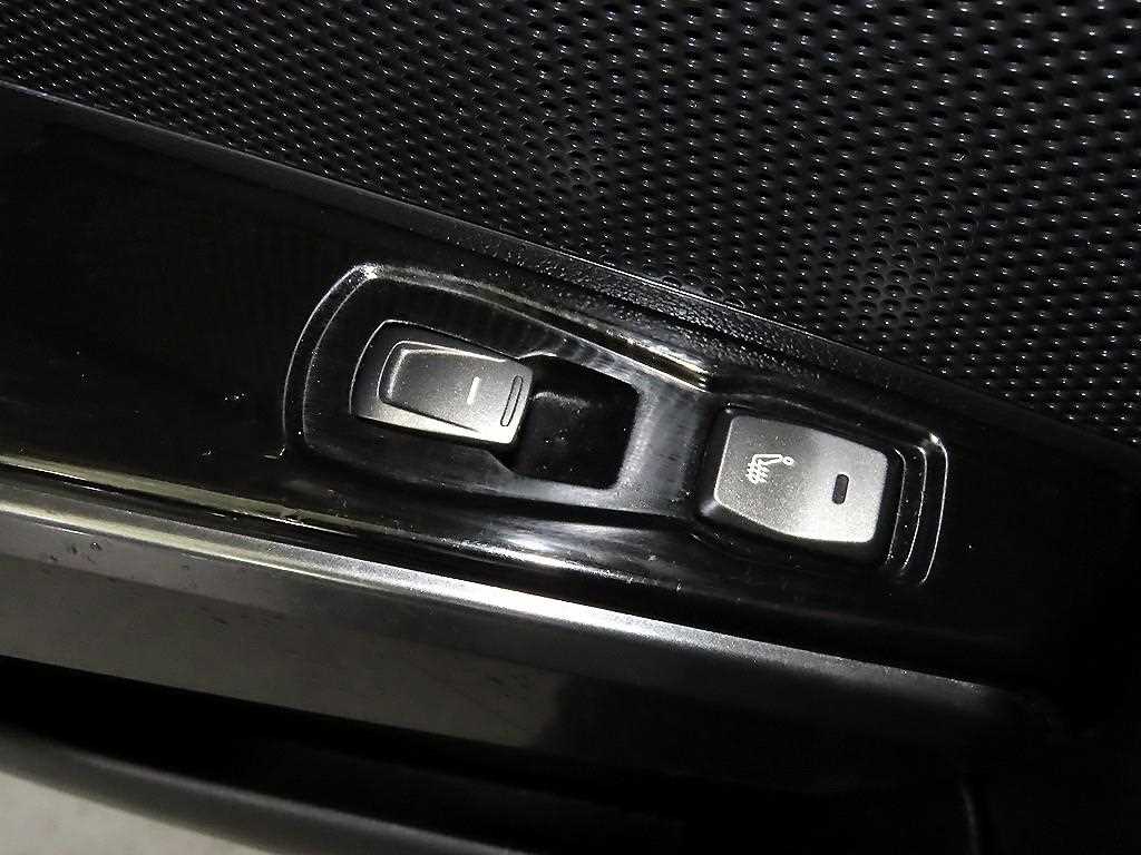 Ssangyong Tivoli 2022 Blanco - Importación desde Corea - HF Imports Iquique - Foto 13