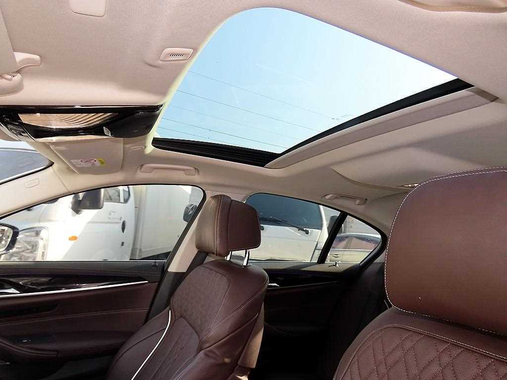 BMW 5 Series 2021 Blanco - Importación desde Corea - HF Imports Iquique - Foto 17