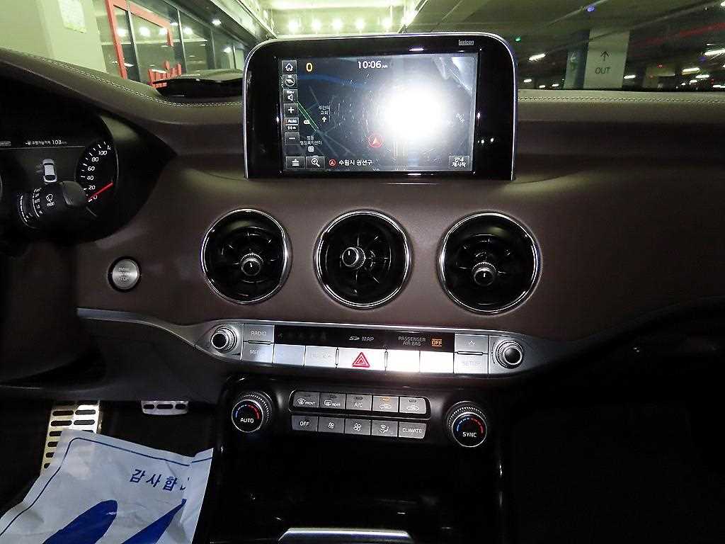 KIA Stinger - Vista 11