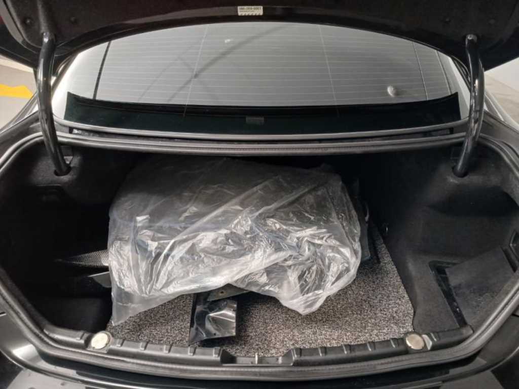 BMW 6 series 2018 Negro - Importación desde Corea - HF Imports Iquique - Foto 18