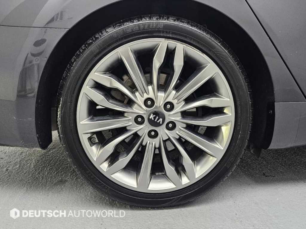 KIA K7 - Vista 5