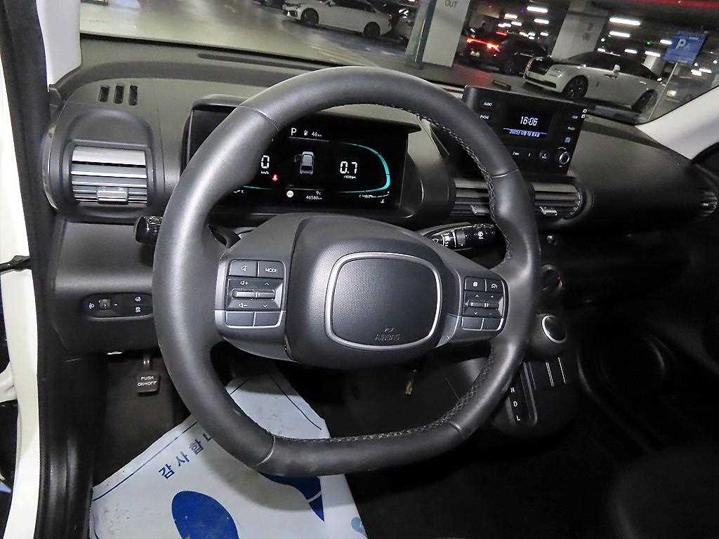 HYUNDAI Casper - Vista 8