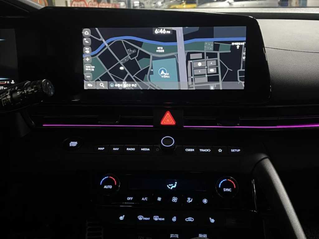 HYUNDAI Avante - Vista 7