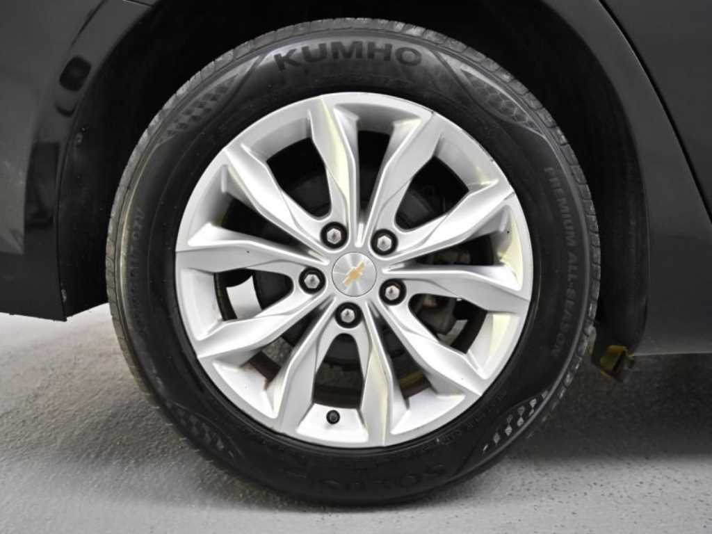 Chevrolet Malibu - Vista 5