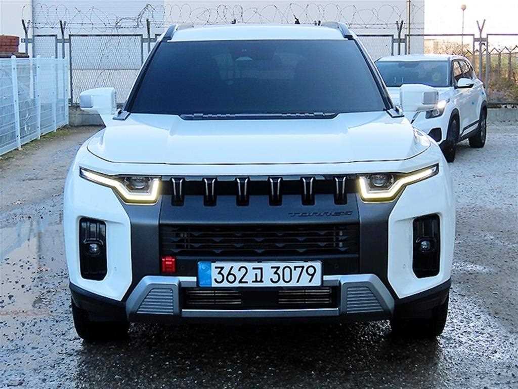 Ssangyong Torres 2023 Blanco - Importación desde Corea - HF Imports Iquique - Foto 1