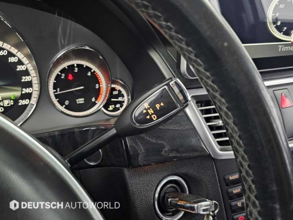 Mercedes Benz E class - Vista 9