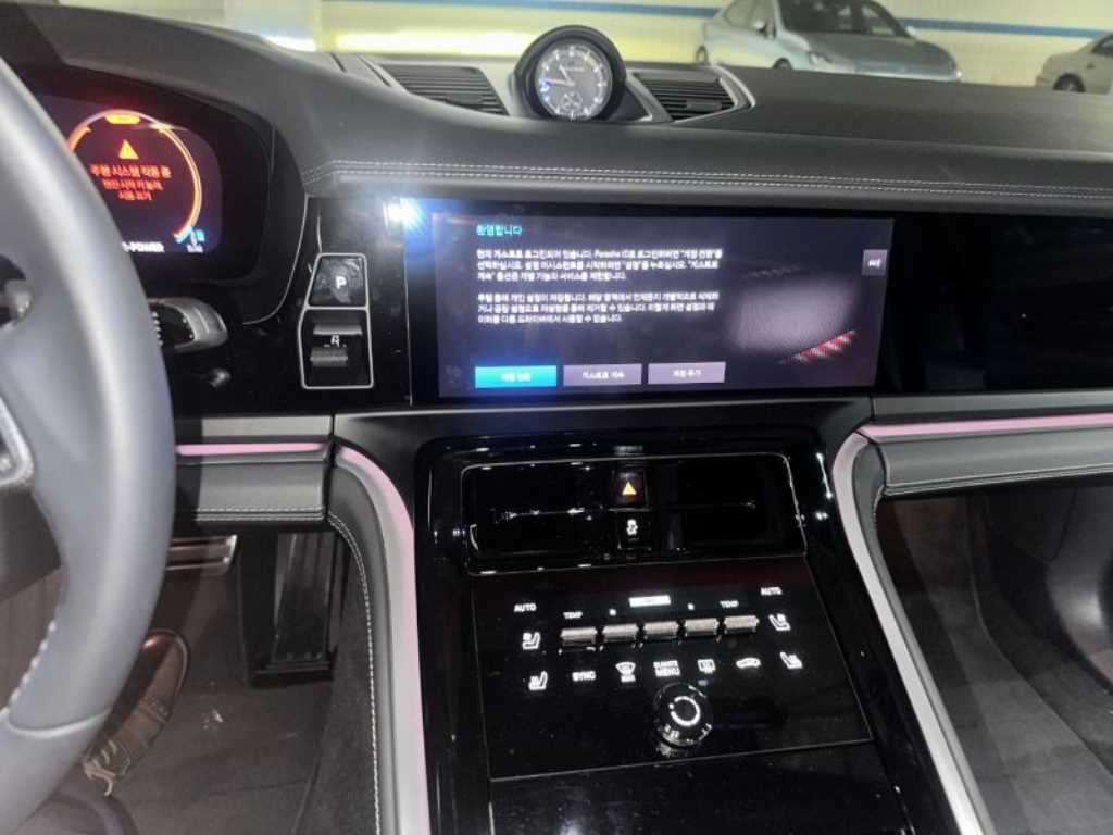 Porsche Panamera - Vista 5