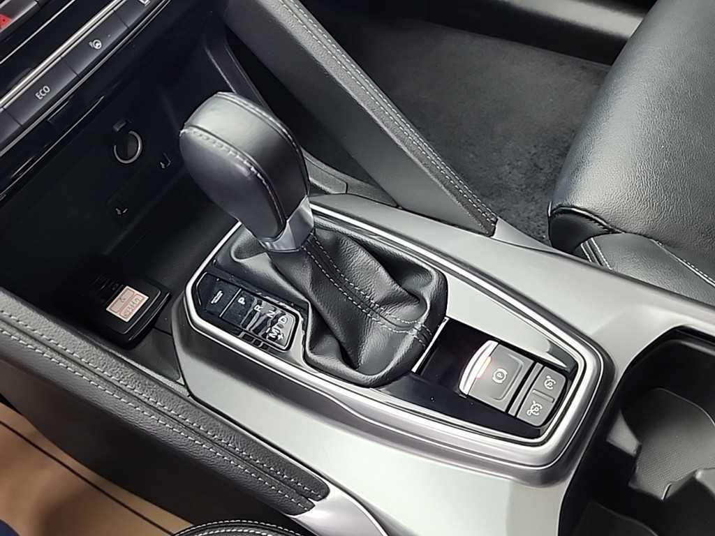 SAMSUNG QM6 - Vista 8