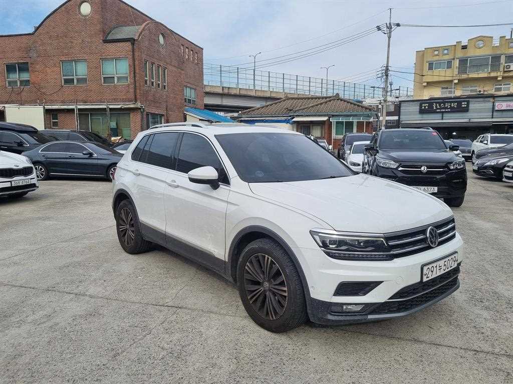 Volkswagen Tiguan 2020 Blanco - Importación desde Corea - HF Imports Iquique - Foto 1