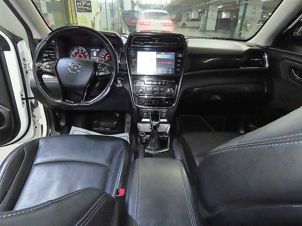 Ssangyong Tivoli - Vista 10