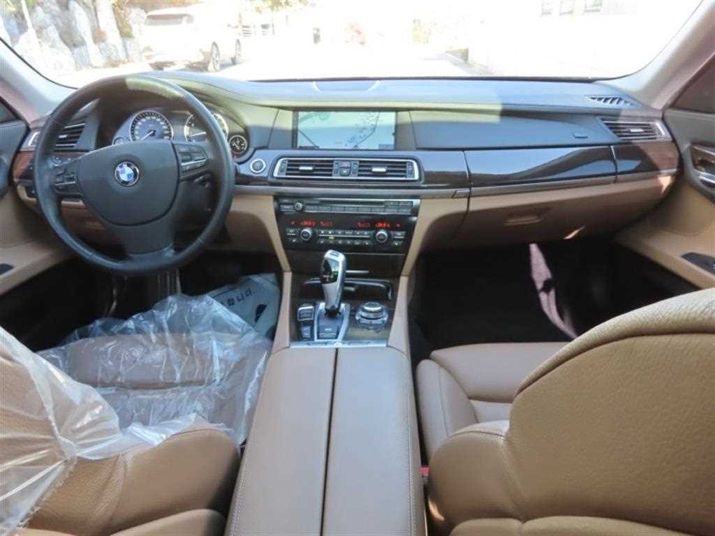 BMW 7 Series 2011 - Importación desde Corea - HF Imports Iquique - Foto 14