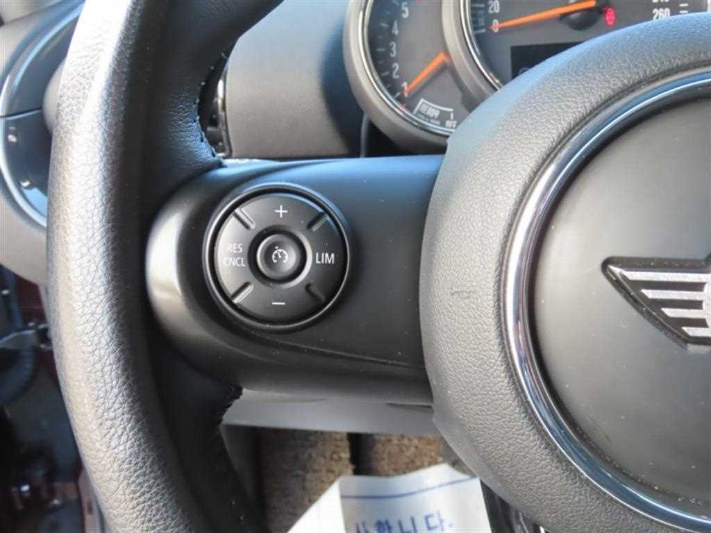 Mini Clubman - Vista 12