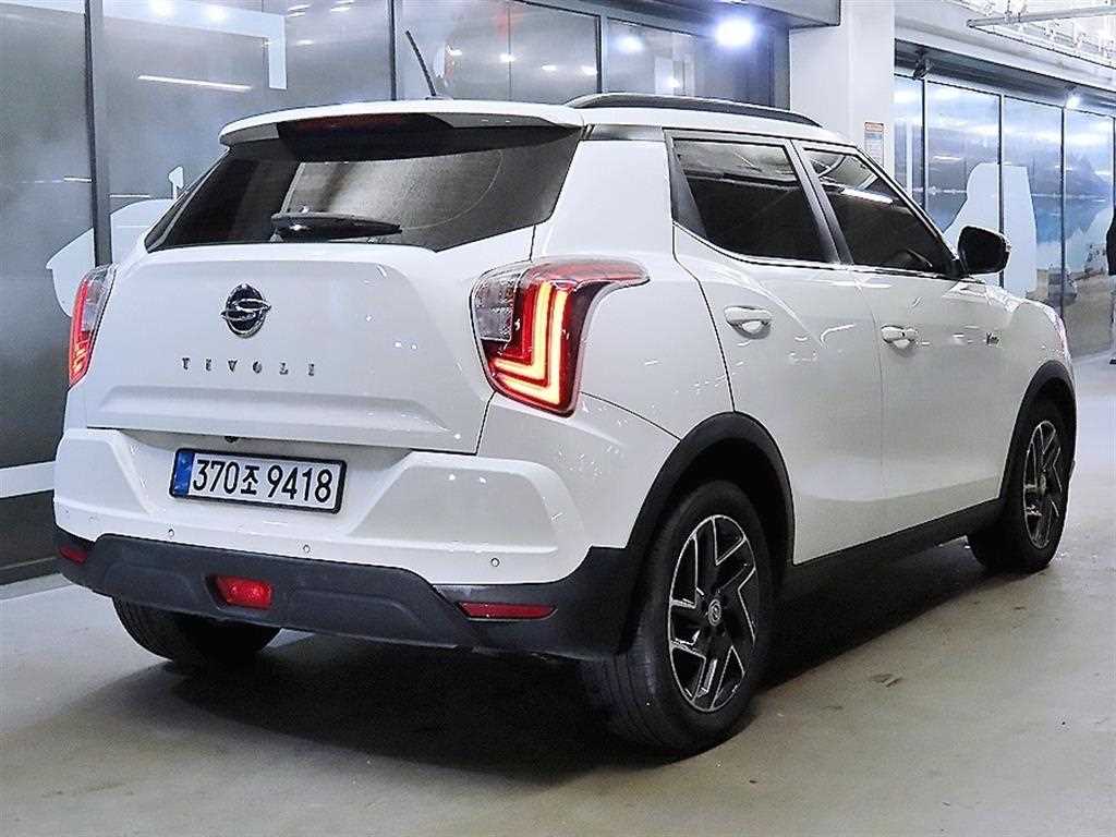 Ssangyong Tivoli - Vista 4