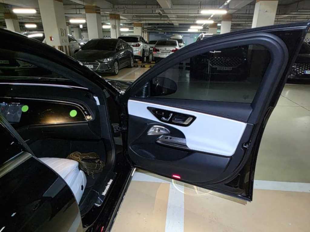 Mercedes Benz E class - Vista 10