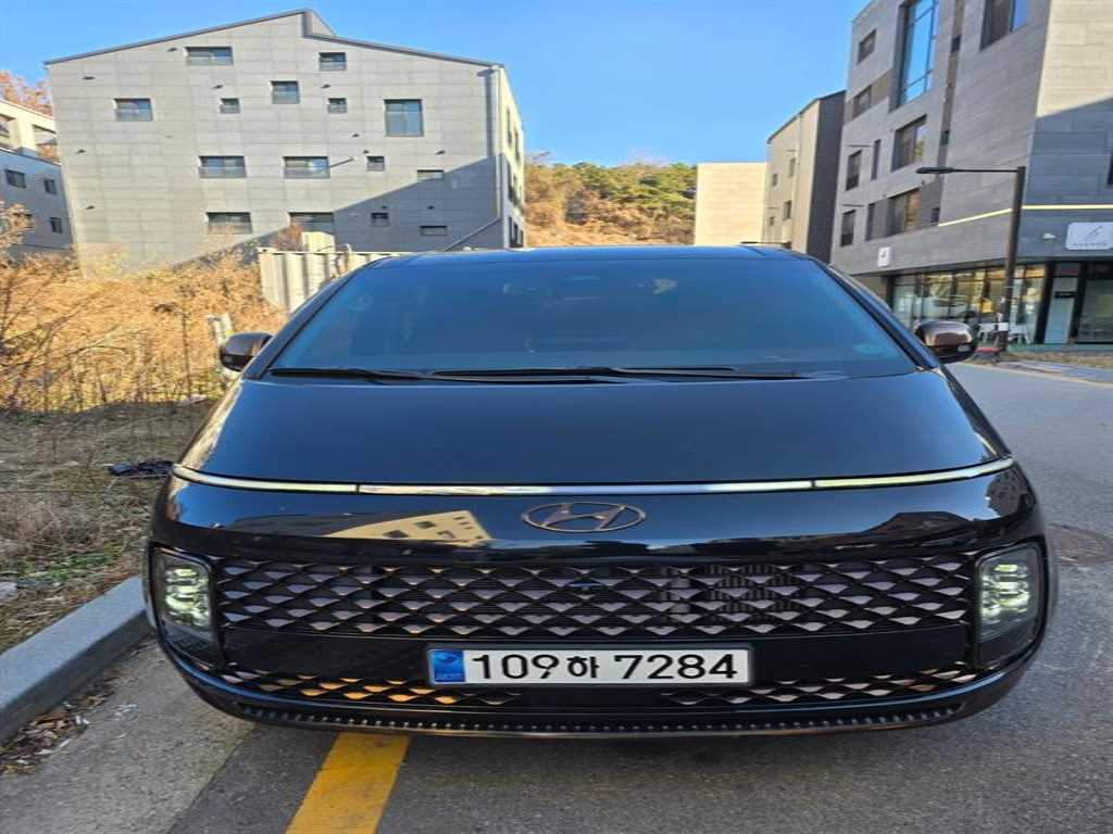 HYUNDAI Staria 2024 Negro - Importación desde Corea - HF Imports Iquique - Foto 1