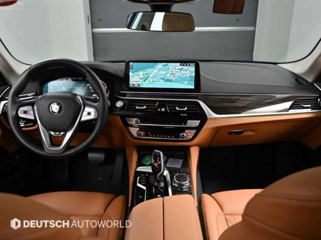 BMW 5 Series - Vista 7