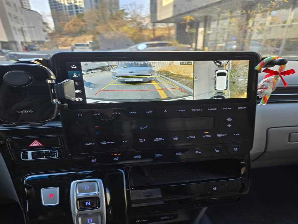 HYUNDAI Staria - Vista 11