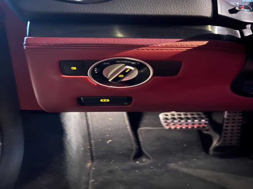 Mercedes Benz SL Class - Vista 11