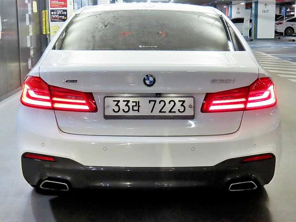 BMW 5 Series - Vista 5