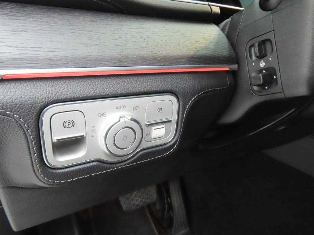 Mercedes Benz GLE Class - Vista 11