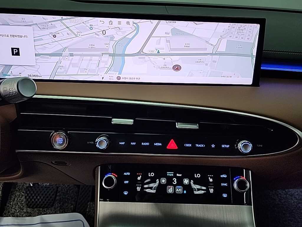 Genesis GV70 - Vista 10