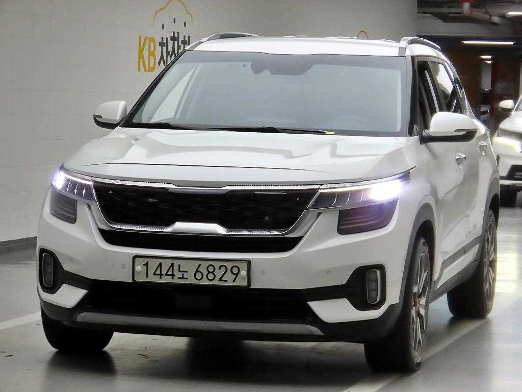 KIA Seltos - Vista 2