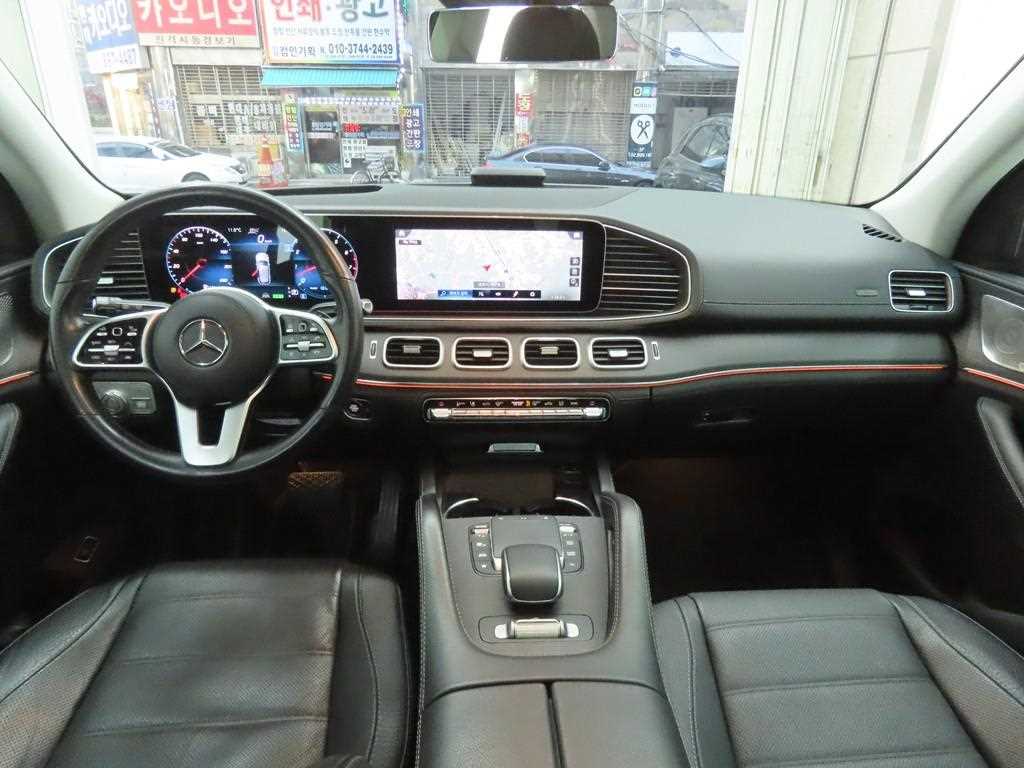 Mercedes Benz GLE Class - Vista 7