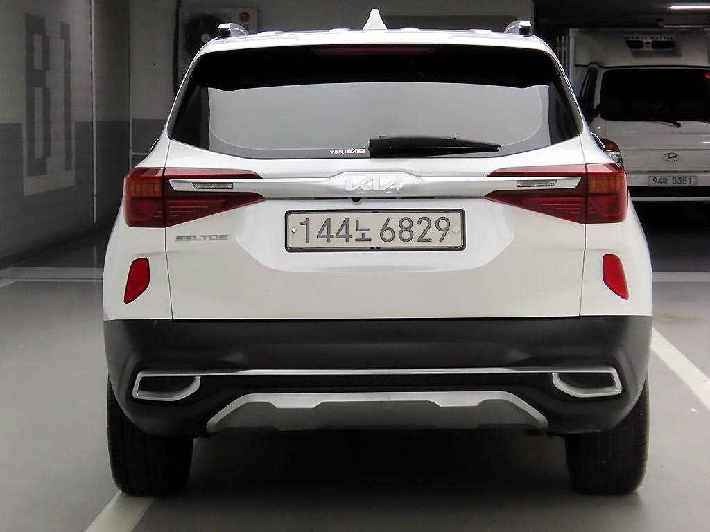 KIA Seltos - Vista 3