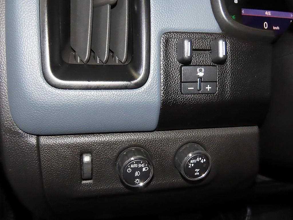 Chevrolet ?Colorado 2021 Negro - Importación desde Corea - HF Imports Iquique - Foto 14