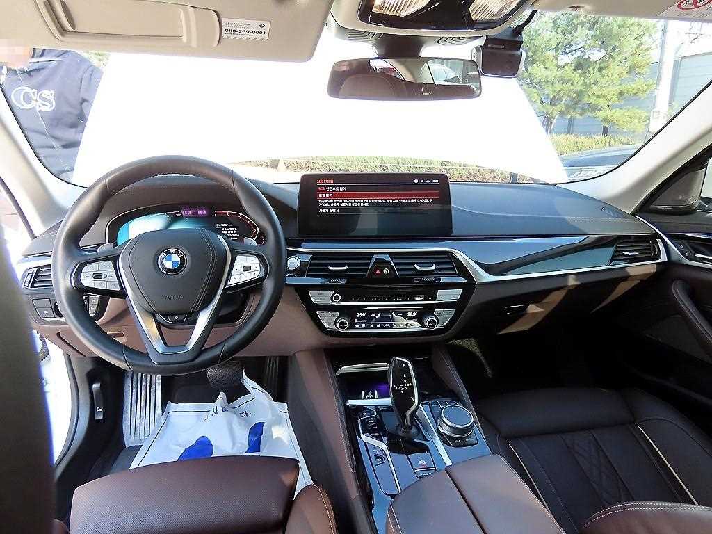 BMW 5 Series - Vista 7