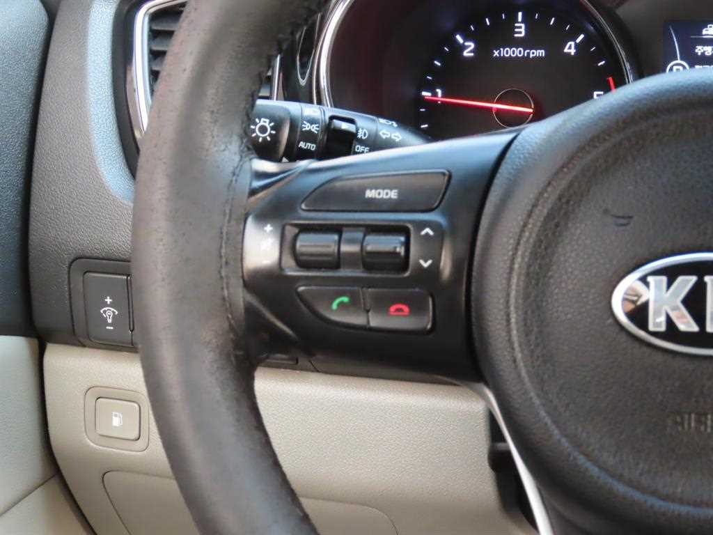 KIA Carnival 2018 - Importación desde Corea - HF Imports Iquique - Foto 13