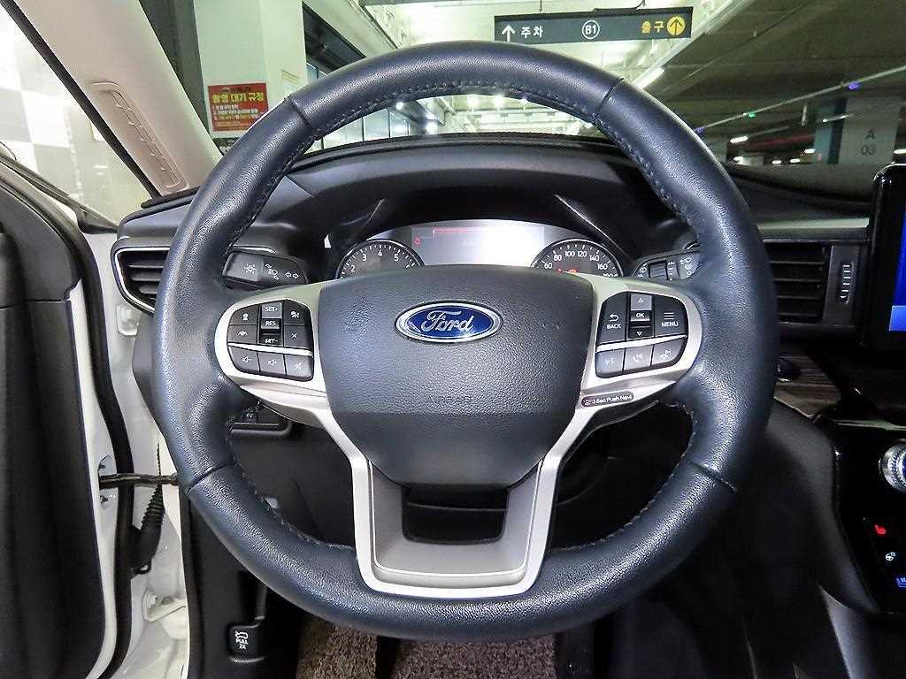 Ford Explorer - Vista 8