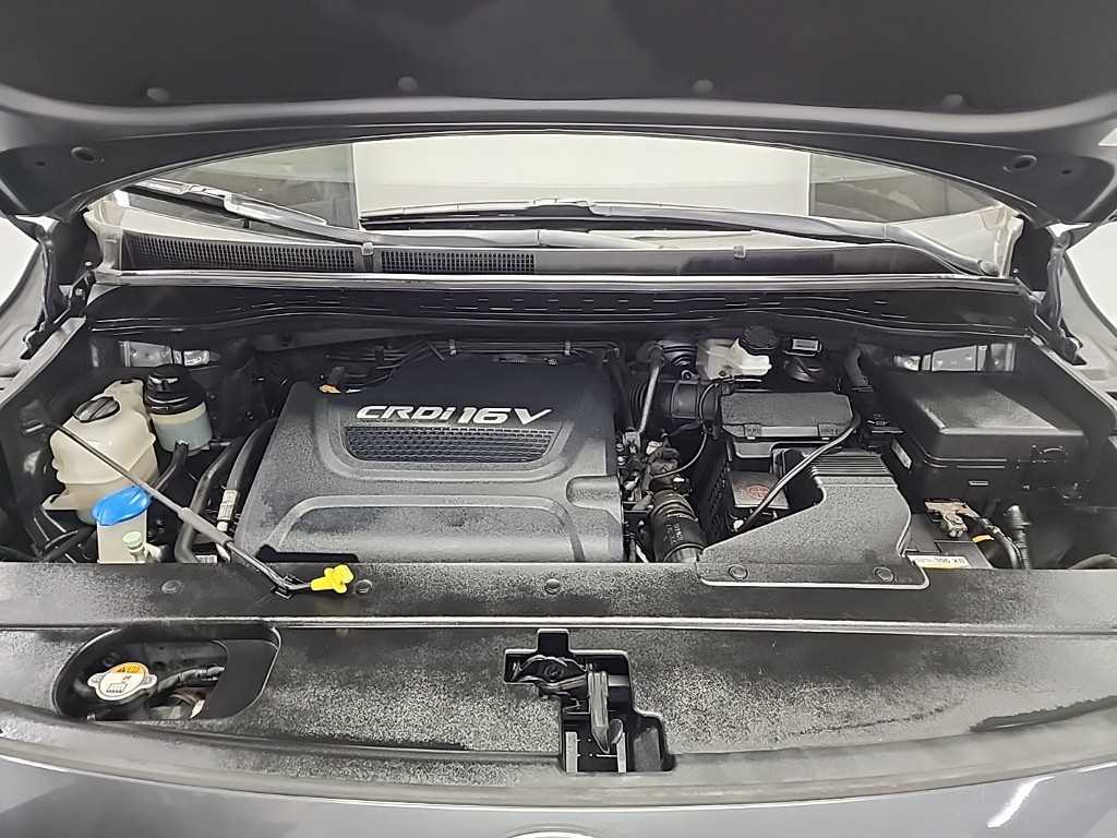 KIA Carnival - Vista 5