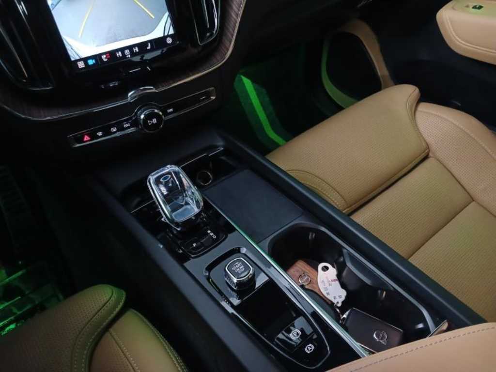 Volvo XC60 2022 Blanco - Importación desde Corea - HF Imports Iquique - Foto 15