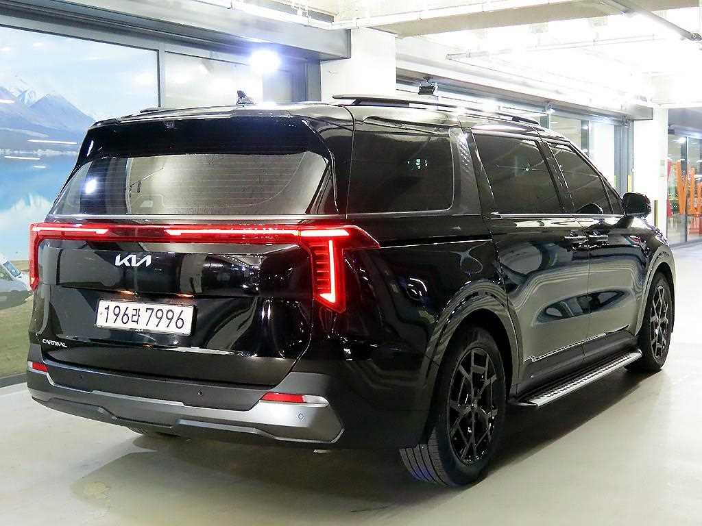 KIA Carnival - Vista 4