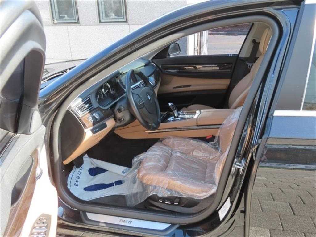 BMW 7 Series - Vista 12