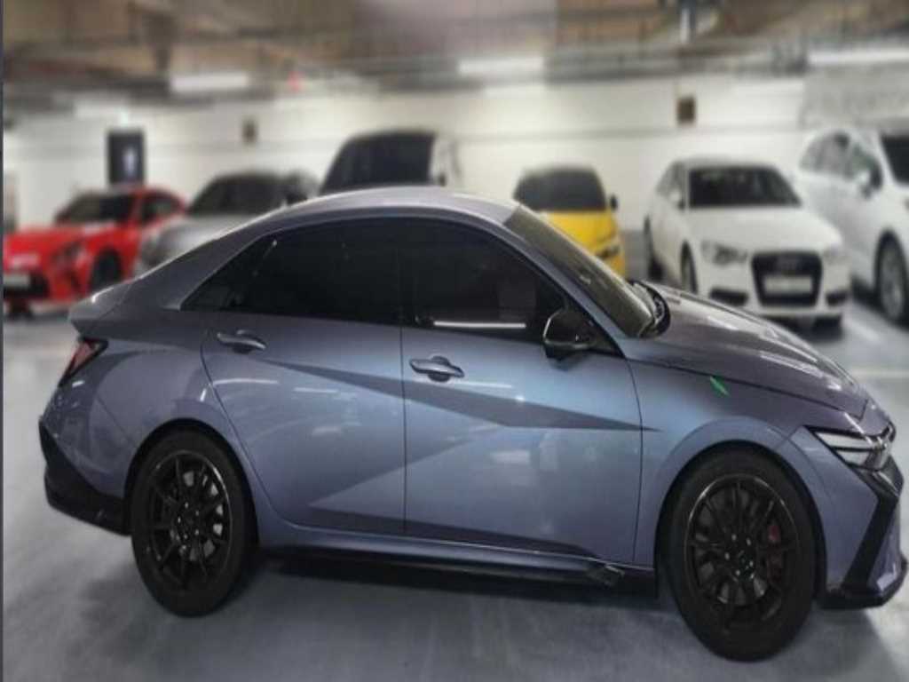 HYUNDAI Avante - Vista 4