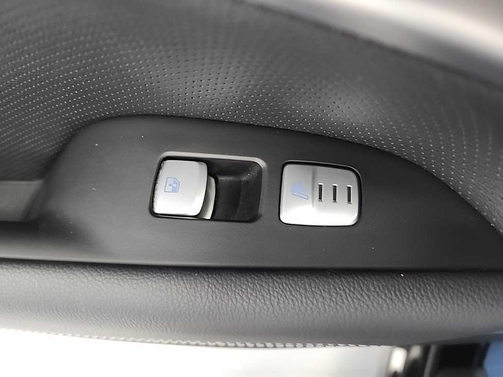 Genesis G70 2020 Negro - Importación desde Corea - HF Imports Iquique - Foto 14