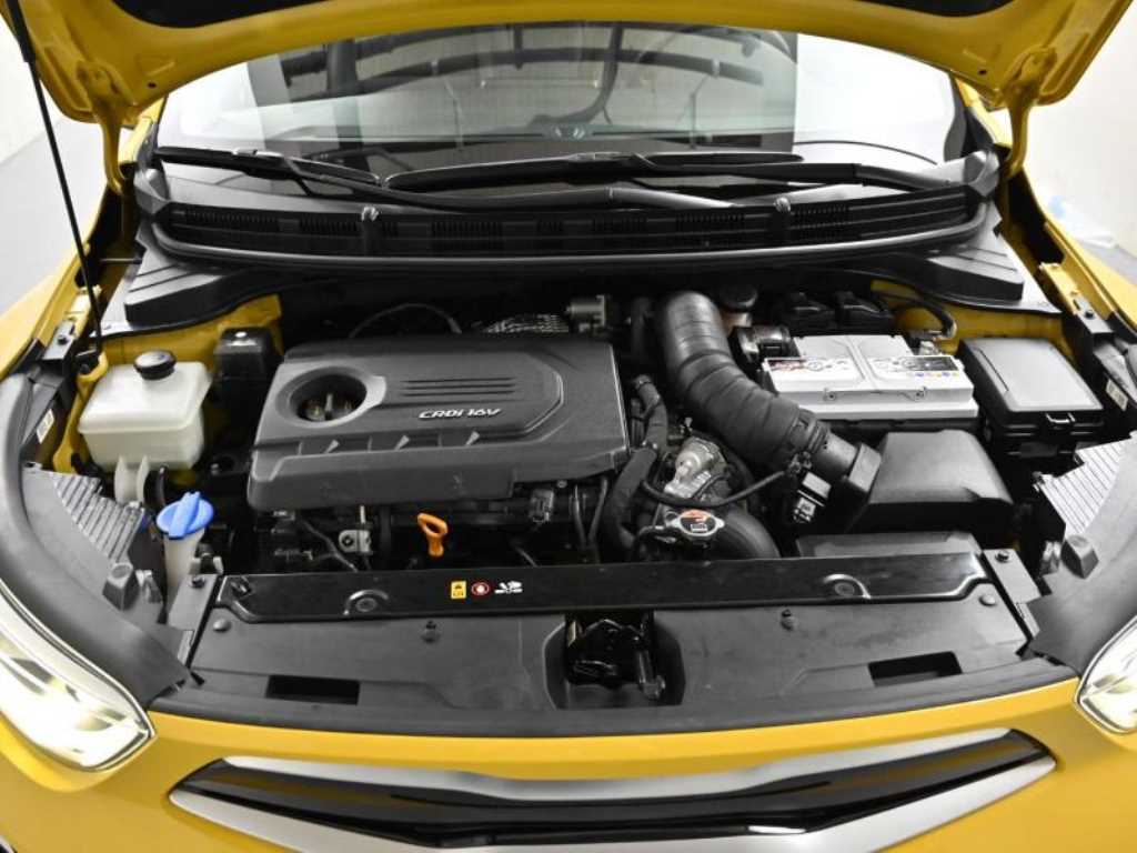 KIA Stonic - Vista 6