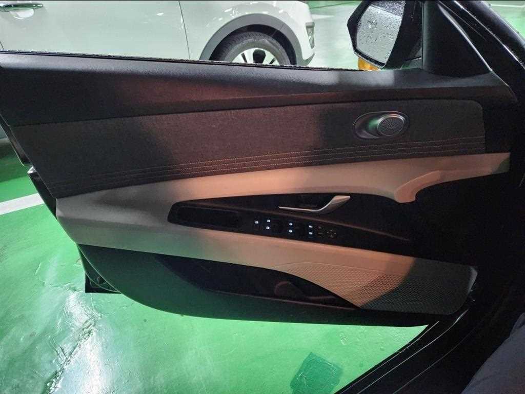 HYUNDAI Avante 2021 Negro - Importación desde Corea - HF Imports Iquique - Foto 16