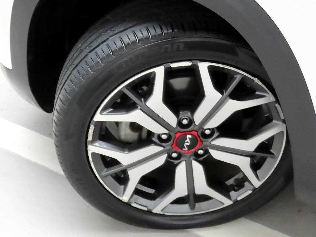 KIA Seltos 2023 Blanco - Importación desde Corea - HF Imports Iquique - Foto 18