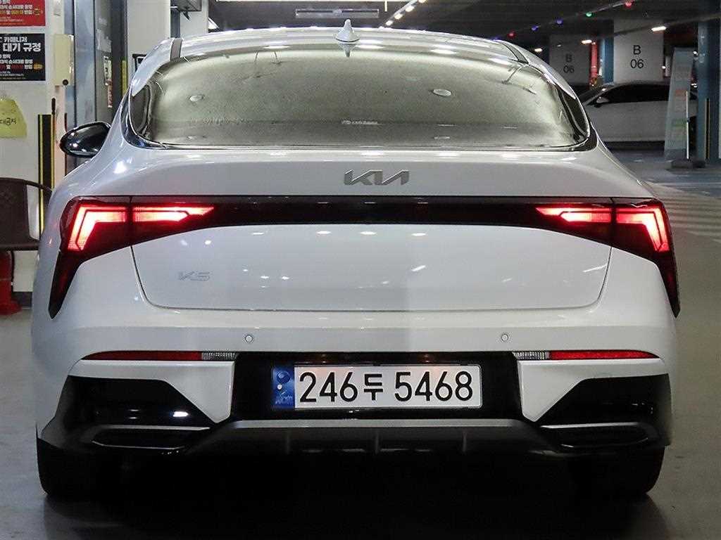 KIA K5 - Vista 5