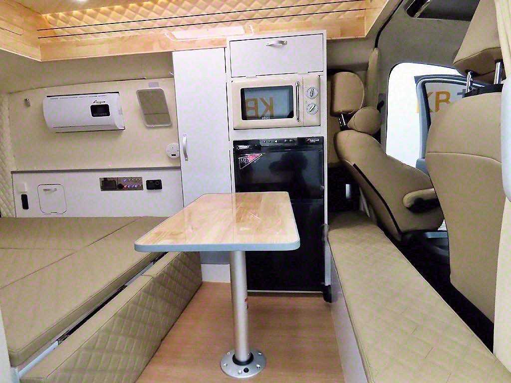 HYUNDAI Staria - Vista 6