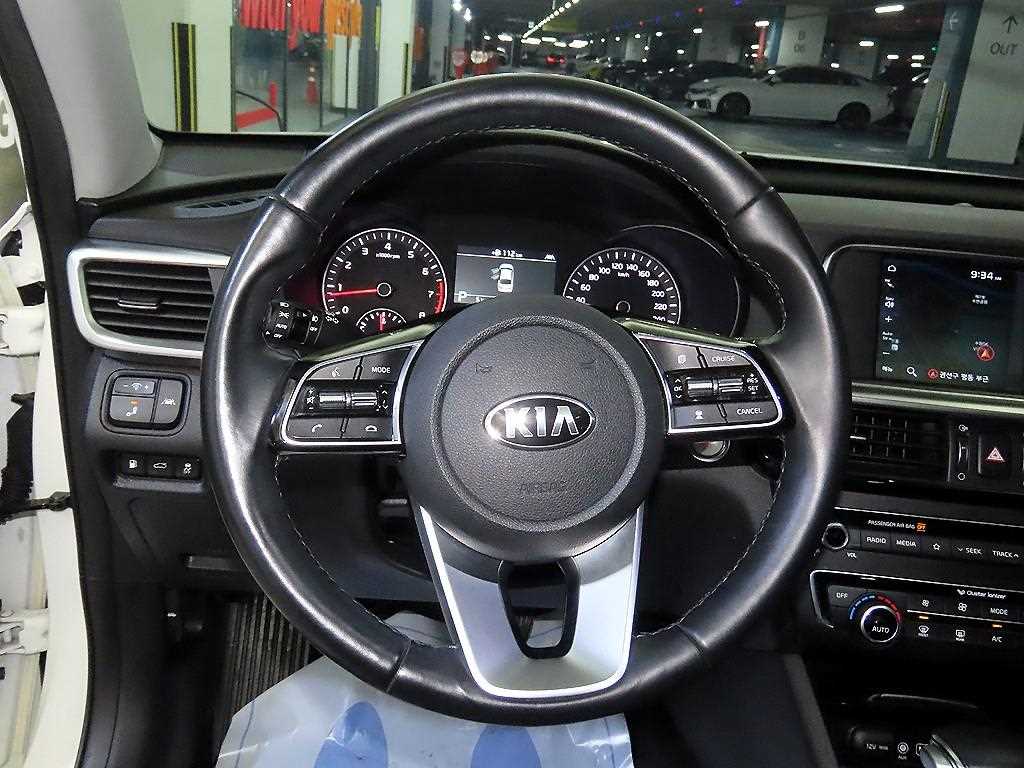 KIA K5 - Vista 8