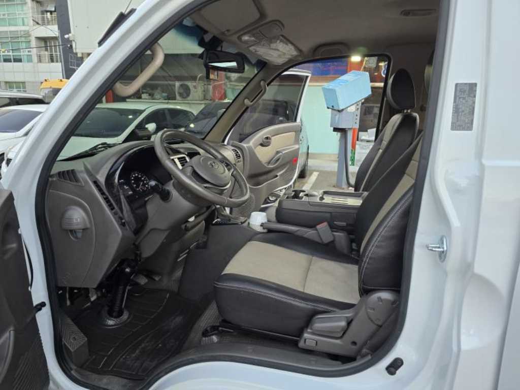 Small Truck Cargo (small) - Vista 6